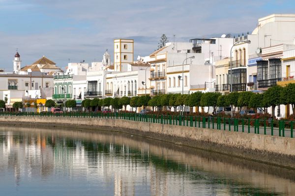 Ahorra con La Luz Más Barata en Huelva