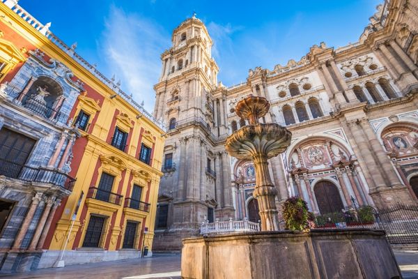 Ahorra con La Luz Más Barata en Málaga